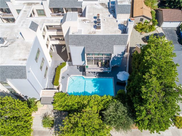 4542 Willis Avenue 302, Sherman Oaks, CA 91403