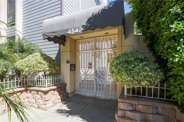 4542 Willis Avenue 302, Sherman Oaks, CA 91403