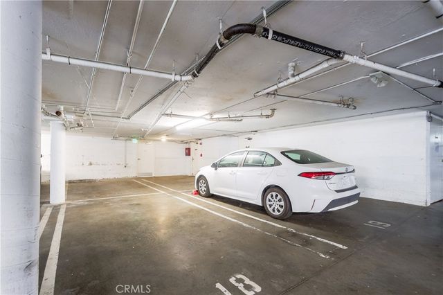 4542 Willis Avenue 302, Sherman Oaks, CA 91403