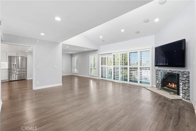 4542 Willis Avenue 302, Sherman Oaks, CA 91403
