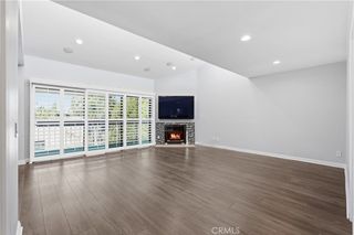 4542 Willis Avenue 302, Sherman Oaks, CA 91403