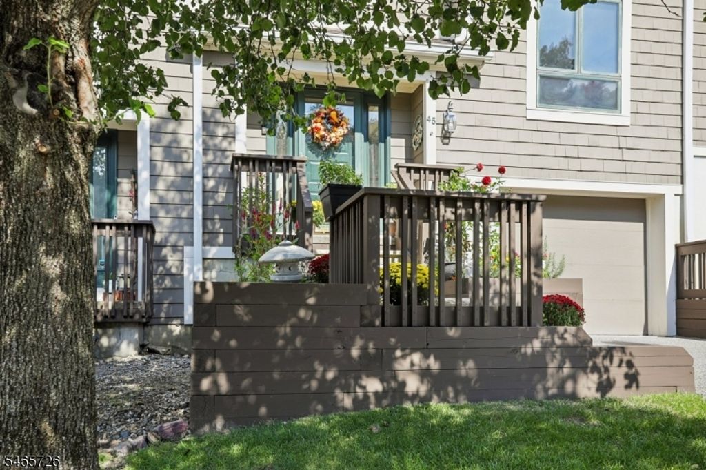 45 Mill Pond Rd, Woodland Park, NJ 07424 — photo 2