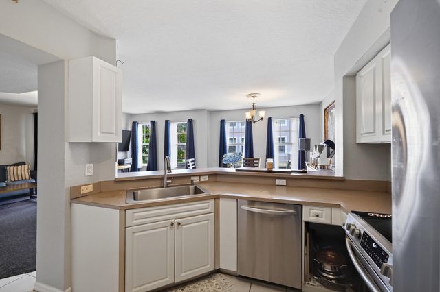 6450 W Sample Road 6450, Coral Springs, FL 33067