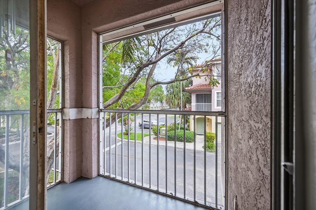 6450 W Sample Road 6450, Coral Springs, FL 33067