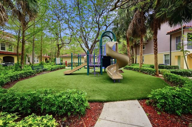 6450 W Sample Road 6450, Coral Springs, FL 33067