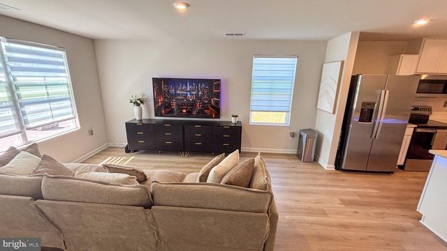 3819 POWELL RD, Brookhaven, PA 19015