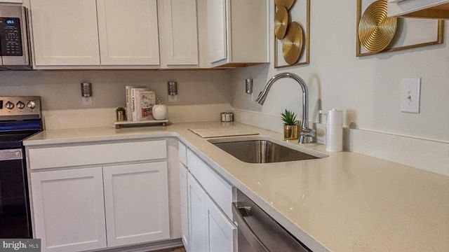 3819 POWELL RD, Brookhaven, PA 19015