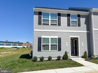 3819 POWELL RD, Brookhaven, PA 19015