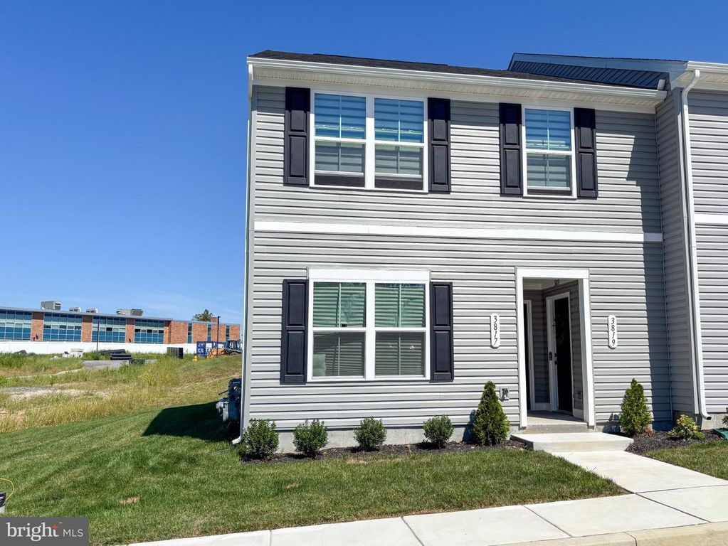 3819 POWELL RD, Brookhaven, PA 19015