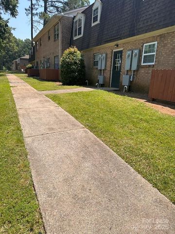 5808 Hunting Ridge Lane A, Charlotte, NC 28212