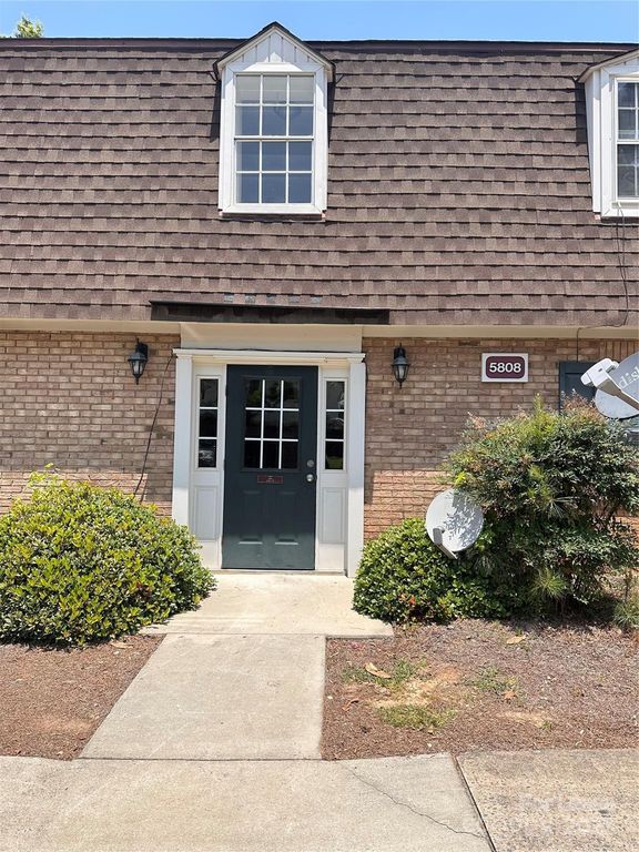5808 Hunting Ridge Lane A, Charlotte, NC 28212