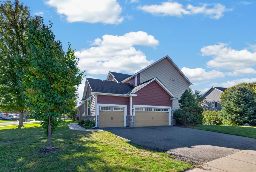 18153 80th Place N, Maple Grove, MN 55311 — photo 2