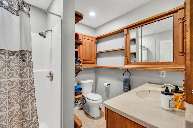 547 Busby Rd, Loretto, TN 38469