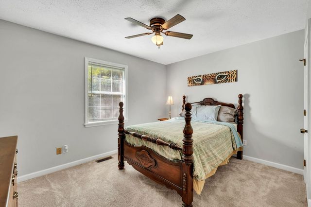 547 Busby Rd, Loretto, TN 38469