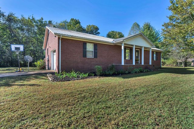 547 Busby Rd, Loretto, TN 38469