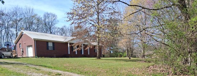 547 Busby Rd, Loretto, TN 38469