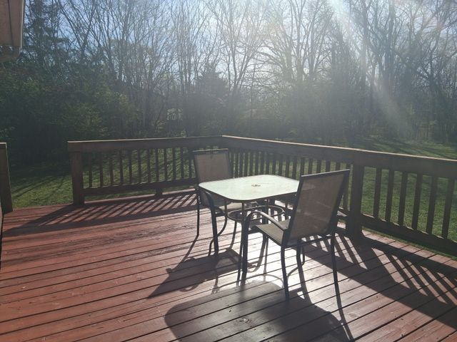 547 Busby Rd, Loretto, TN 38469