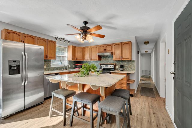 547 Busby Rd, Loretto, TN 38469