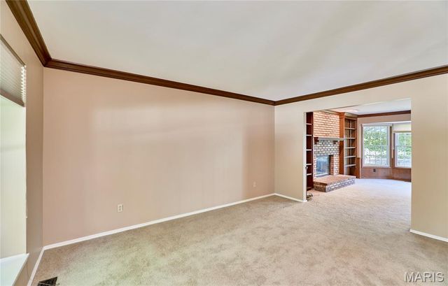 2128 Seven Oaks Drive, St Charles, MO 63303