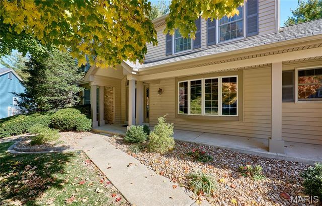 2128 Seven Oaks Drive, St Charles, MO 63303