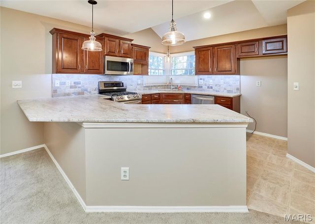 2128 Seven Oaks Drive, St Charles, MO 63303