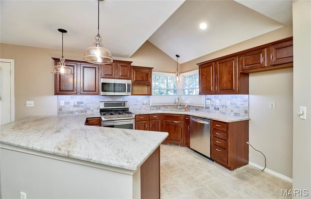 2128 Seven Oaks Drive, St Charles, MO 63303