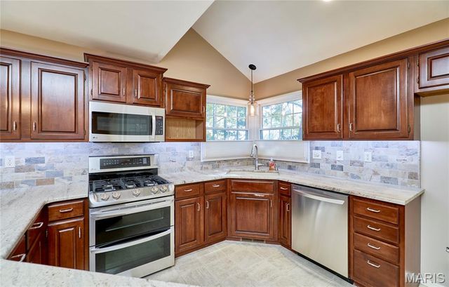 2128 Seven Oaks Drive, St Charles, MO 63303