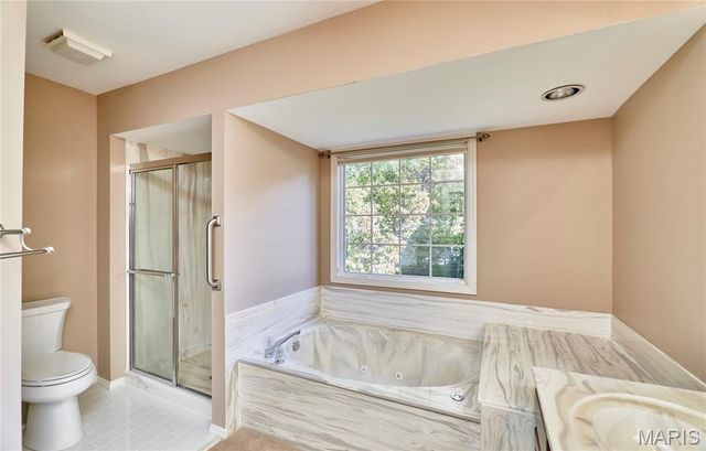 2128 Seven Oaks Drive, St Charles, MO 63303