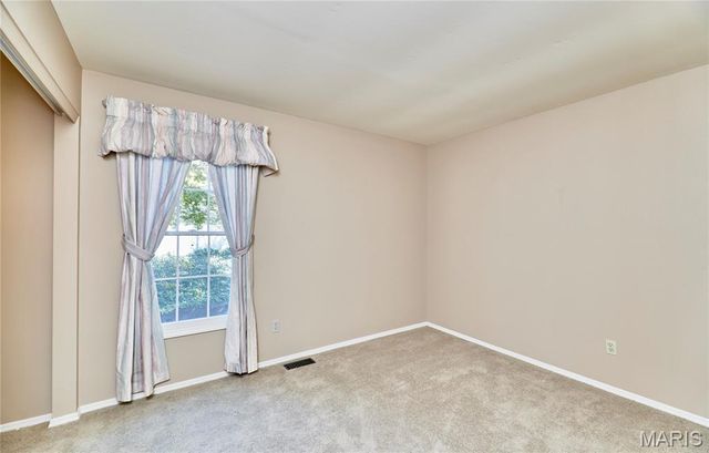 2128 Seven Oaks Drive, St Charles, MO 63303