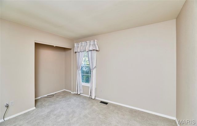 2128 Seven Oaks Drive, St Charles, MO 63303