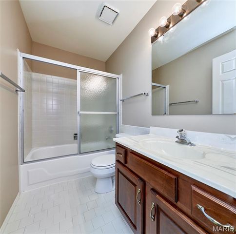 2128 Seven Oaks Drive, St Charles, MO 63303