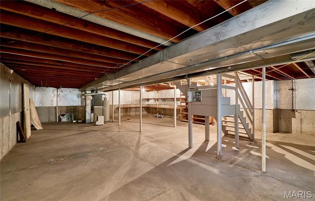 2128 Seven Oaks Drive, St Charles, MO 63303