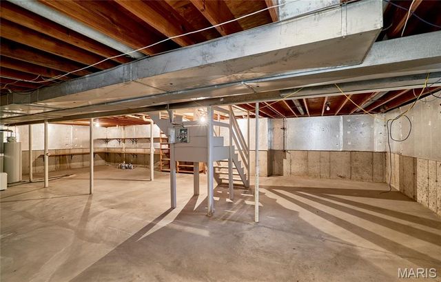 2128 Seven Oaks Drive, St Charles, MO 63303