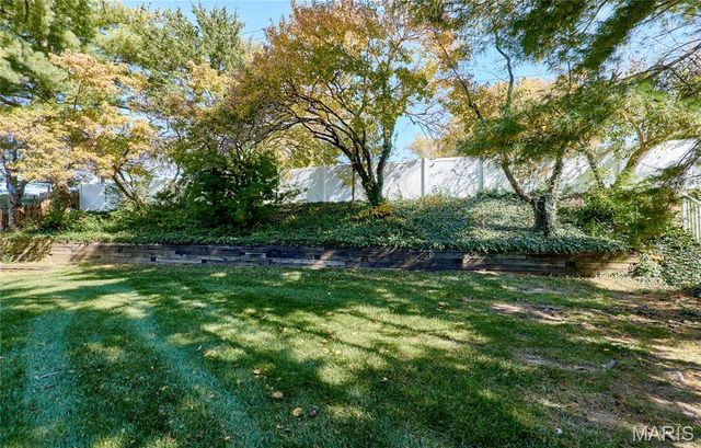 2128 Seven Oaks Drive, St Charles, MO 63303