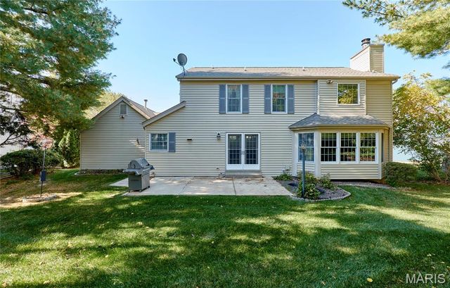 2128 Seven Oaks Drive, St Charles, MO 63303