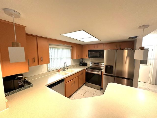 3405 DOVE HOLLOW COURT, Palm Harbor, FL 34683