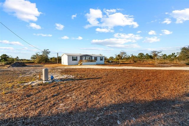 17026 NW 300TH STREET, Okeechobee, FL 34972