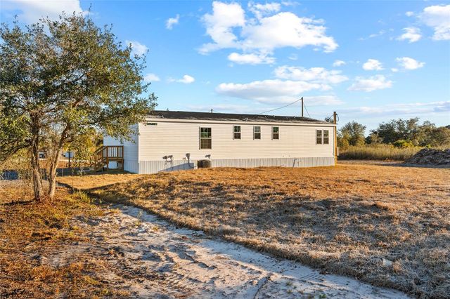 17026 NW 300TH STREET, Okeechobee, FL 34972
