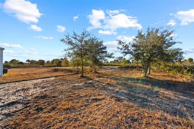 17026 NW 300TH STREET, Okeechobee, FL 34972