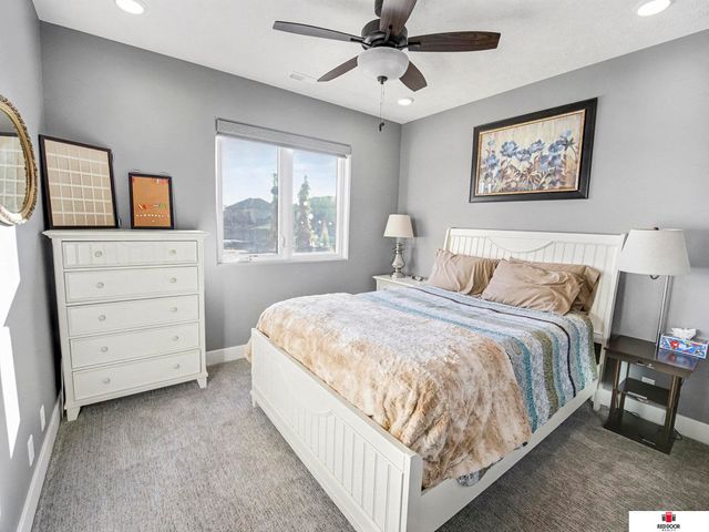520 White Cap Bay, Lincoln, NE 68527