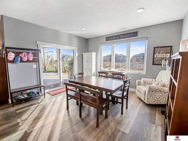 520 White Cap Bay, Lincoln, NE 68527