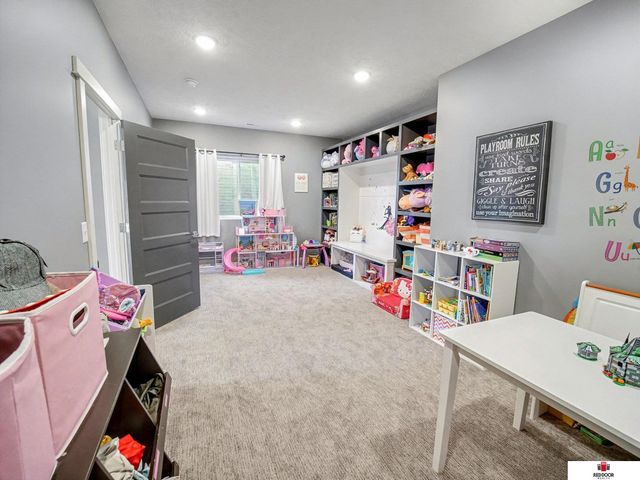 520 White Cap Bay, Lincoln, NE 68527