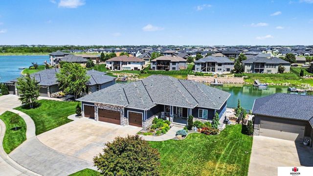 520 White Cap Bay, Lincoln, NE 68527