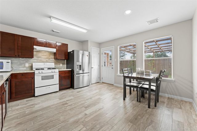 19710 Bold River Road, Tomball, TX 77375