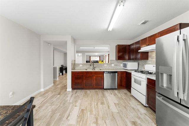 19710 Bold River Road, Tomball, TX 77375