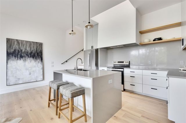 1118 W 7th ST 2B, Austin, TX 78703