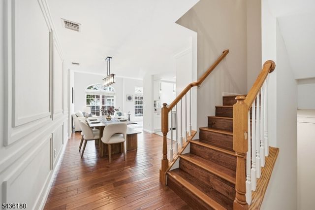 281 Riverwalk Way, Clifton City, NJ 07014