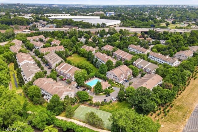 281 Riverwalk Way, Clifton City, NJ 07014