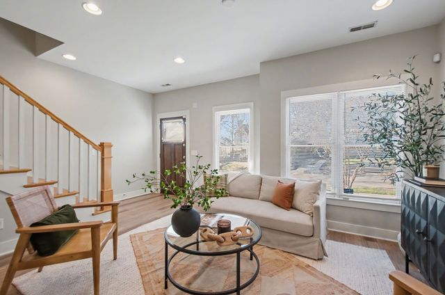 206 36th Avenue, N, Nashville, TN 37209