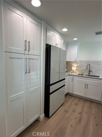 608 Poinsettia Avenue B, Corona Del Mar (newport Beach), CA 92625